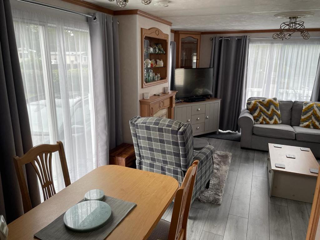 Belfry 6 - Homely Spacious Caravan Seton Sands Port Seton Extérieur photo